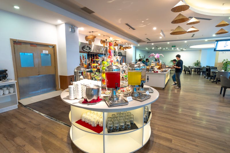 Self-service La Meridionale — restauration rapide ferry Corse