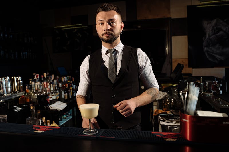 Bar lounge La Meridionale — cocktails vue mer traversée Méditerranée